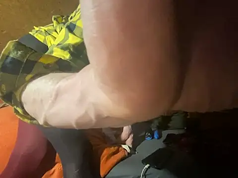 Snapshot of Salon1986 chatting on February 13, 2026, 8:42 pm Salon1986 online show from February 13, 2026, 8:42 pm