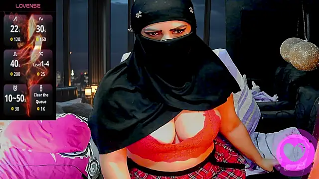 SultanaLayla online show from February 7, 2026, 6:49 pm