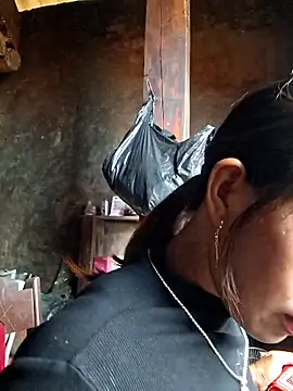 ngocngoc cute online show from October 26, 2025, 4:02 am