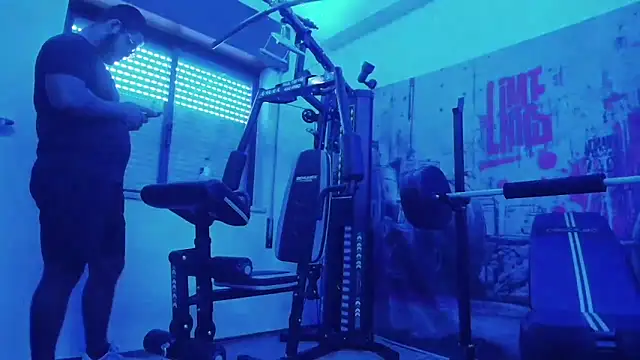 EbanoENeves69 online show from December 20, 2025, 9:56 am