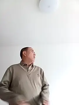 CWQ123 online show from October 22, 2025, 8:14 am