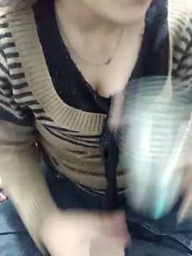 Neha Tyagi online show from December 17, 2025, 5:01 am