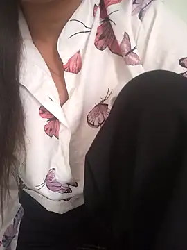 Neha Tyagi online show from October 21, 2025, 6:35 am