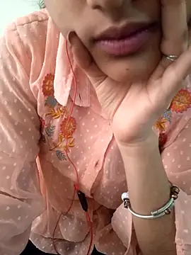 Neha Tyagi online show from October 16, 2025, 5:16 am