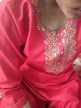 Neha Tyagi online show from October 7, 2025, 4:57 am