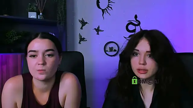 Snapshot of riley_sanders chatting on July 19, 2026, 7:43 pm riley sanders online show from July 19, 2026, 7:43 pm