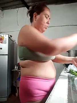 yyuly online show from December 19, 2025, 2:30 pm