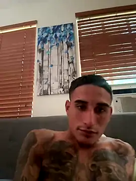 Snapshot of Cuban_4777 chatting on November 13, 2025, 5:06 pm Cuban 4777 online show from November 13, 2025, 5:06 pm