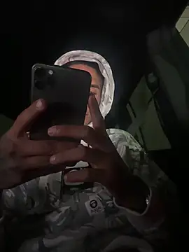 Snapshot of Cuban_4777 chatting on November 12, 2025, 5:55 am Cuban 4777 online show from November 12, 2025, 5:55 am