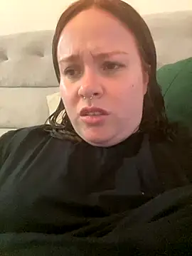 Snapshot of Kendra_Mystika chatting on September 29, 2025, 9:20 pm Kendra Mystika online show from September 29, 2025, 9:20 pm