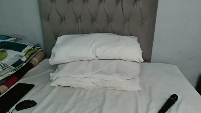 MelowD69 online show from November 10, 2025, 1:54 am