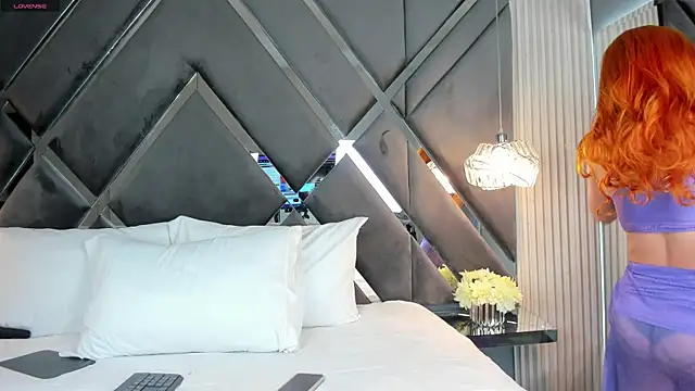 CoraimaSahin online show from March 21, 2026, 4:35 am