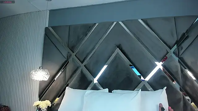 CoraimaSahin online show from December 20, 2025, 2:03 am