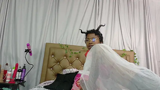 didoelizabeth online show from December 16, 2025, 1:26 pm