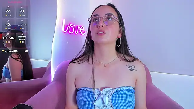 Snapshot of selene_swee chatting on September 16, 2025, 6:53 pm selene swee online show from September 16, 2025, 6:53 pm