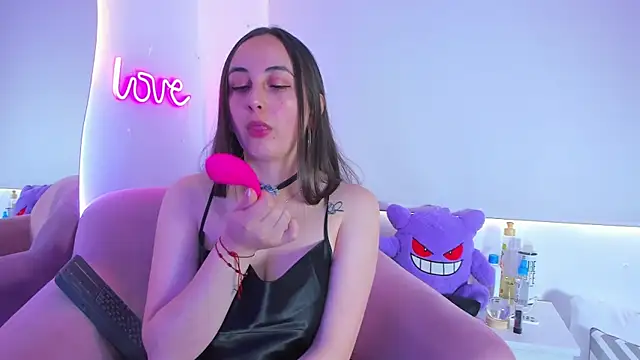 Snapshot of selene_swee chatting on November 1, 2025, 5:29 pm selene swee online show from November 1, 2025, 5:29 pm