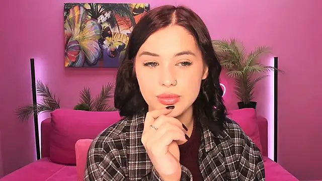 Snapshot of lil_angel_ chatting on October 7, 2025, 12:39 pm lil angel online show from October 7, 2025, 12:39 pm