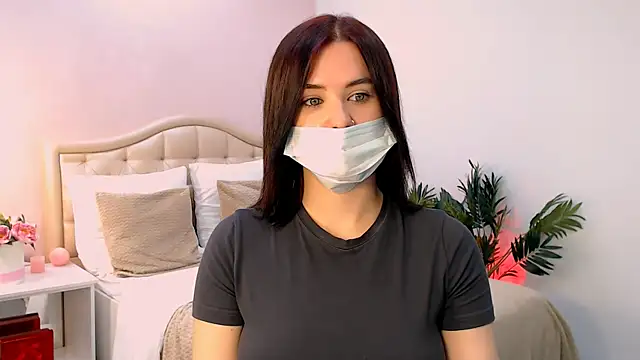 Snapshot of lil_angel_ chatting on October 17, 2025, 8:50 am lil angel online show from October 17, 2025, 8:50 am