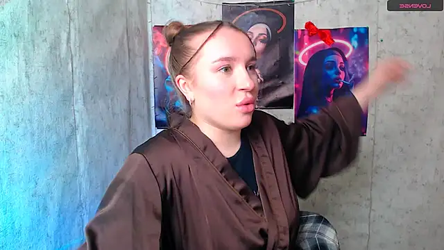 Snapshot of JuliaTopp_ chatting on January 9, 2026, 7:48 am JuliaTopp online show from January 9, 2026, 7:48 am