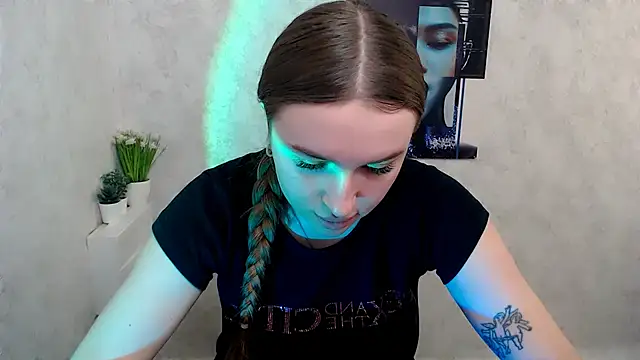 Snapshot of JuliaTopp_ chatting on February 26, 2026, 6:57 am JuliaTopp online show from February 26, 2026, 6:57 am