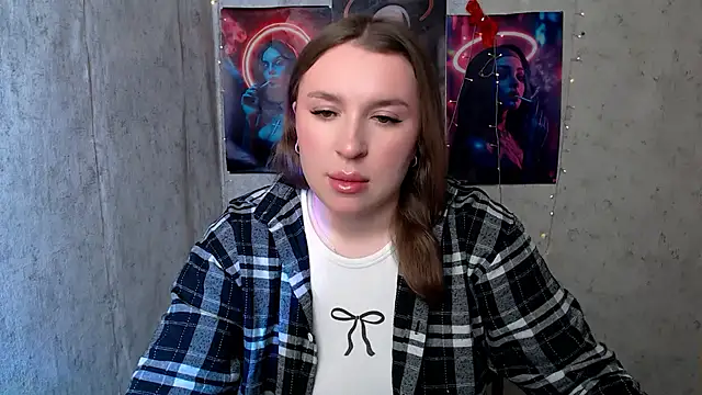 Snapshot of JuliaTopp_ chatting on January 17, 2026, 7:45 am JuliaTopp online show from January 17, 2026, 7:45 am