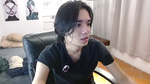 Snapshot of davoxer chatting on October 21, 2025, 5:18 am davoxer online show from October 21, 2025, 5:18 am