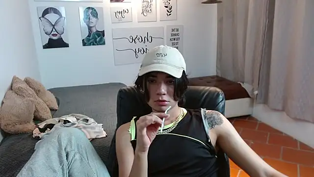 Snapshot of davoxer chatting on October 25, 2025, 3:17 am davoxer online show from October 25, 2025, 3:17 am