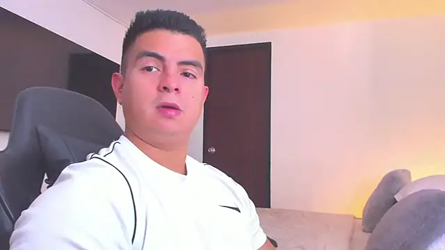 Snapshot of RJBarto chatting on October 2, 2025, 3:15 pm RJBarto online show from October 2, 2025, 3:15 pm