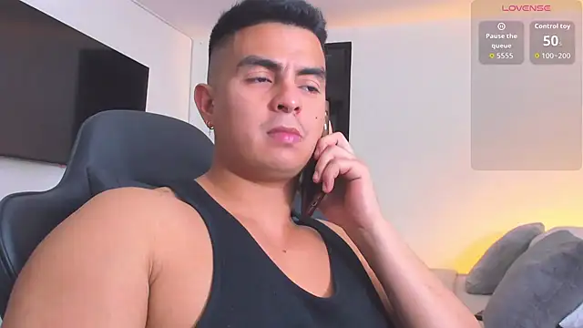 Snapshot of RJBarto chatting on October 21, 2025, 7:46 pm RJBarto online show from October 21, 2025, 7:46 pm