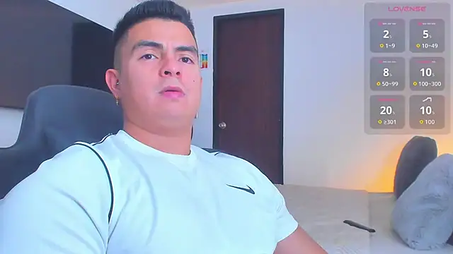 Snapshot of RJBarto chatting on November 9, 2025, 6:34 pm RJBarto online show from November 9, 2025, 6:34 pm