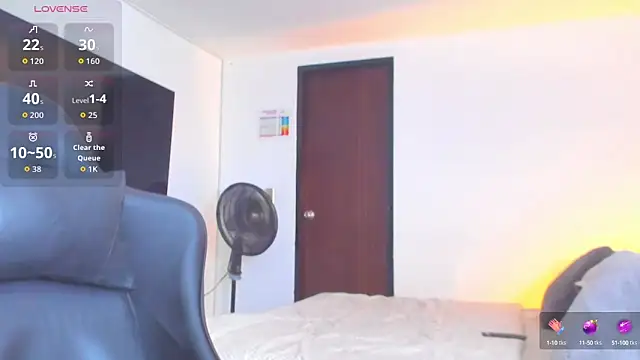 Snapshot of RJBarto chatting on October 10, 2025, 7:36 pm RJBarto online show from October 10, 2025, 7:36 pm