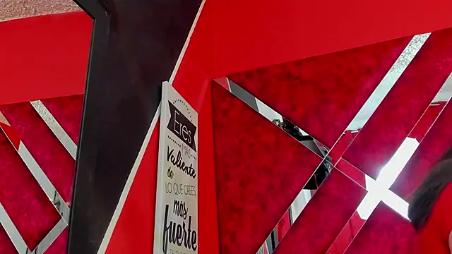  Roxxxane 09 online show from November 26, 2025, 7:36 pm