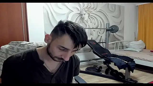 bignosebigcok online show from October 3, 2025, 4:08 pm