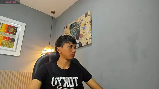 Snapshot of markbowie chatting on January 18, 2026, 3:48 pm markbowie online show from January 18, 2026, 3:48 pm