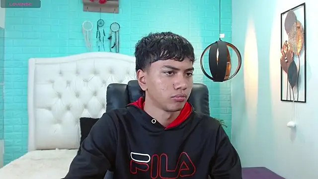 markbowie online show from November 9, 2025, 12:31 pm