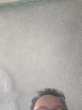 angellaalexa3 online show from July 14, 2026, 9:21 pm