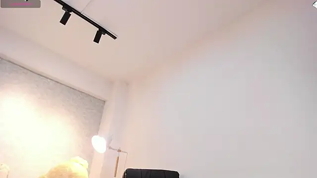 lily cash1 online show from January 15, 2026, 1:58 pm