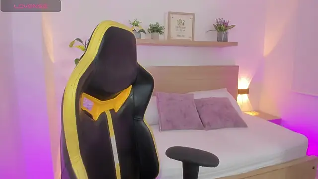 Snapshot of luma_sky_ chatting on February 5, 2026, 2:51 am luma sky online show from February 5, 2026, 2:51 am