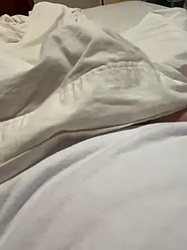 Pguerra82 online show from December 21, 2025, 1:52 am