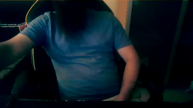 LondonMan1988 online show from April 17, 2026, 5:43 am