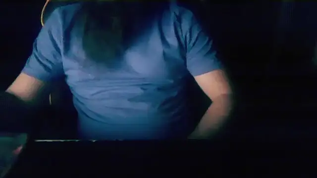 LondonMan1988 online show from November 24, 2025, 5:57 pm