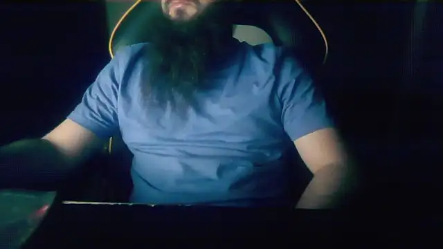 LondonMan1988 online show from November 25, 2025, 5:35 pm