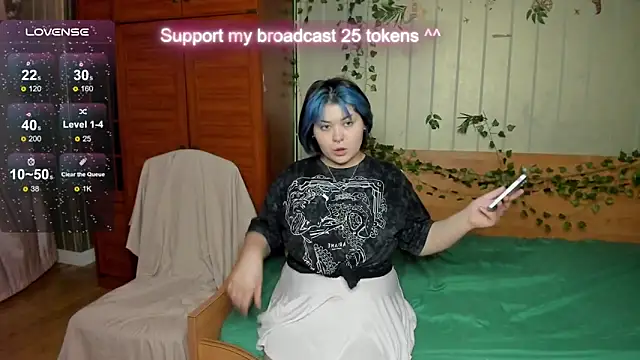 Snapshot of Alisa_Monroe chatting on October 11, 2025, 4:24 am Alisa Monroe online show from October 11, 2025, 4:24 am