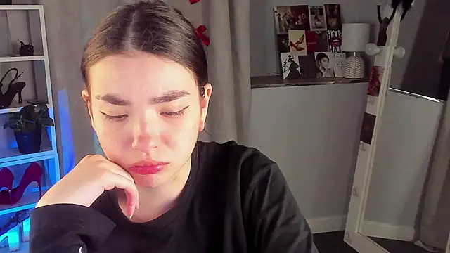Snapshot of Marissa_Garcia chatting on September 14, 2025, 6:30 pm Marissa Garcia online show from September 14, 2025, 6:30 pm