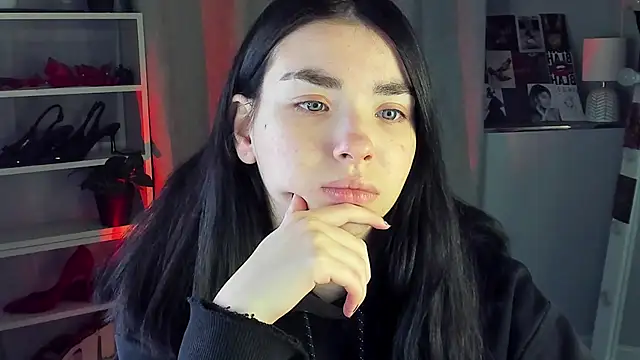 Snapshot of Marissa_Garcia chatting on October 11, 2025, 6:09 pm Marissa Garcia online show from October 11, 2025, 6:09 pm