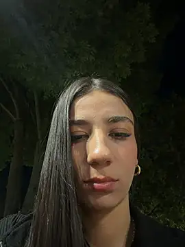 Snapshot of -juicy_ chatting on June 14, 2026, 11:50 pm -juicy online show from June 14, 2026, 11:50 pm