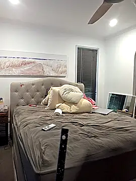 iamthepublickmasterbater online show from March 13, 2026, 3:55 am