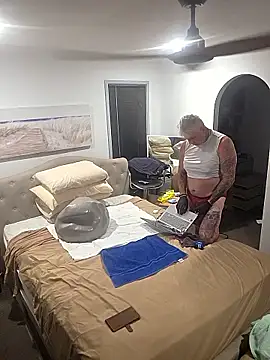 iamthepublickmasterbater online show from January 13, 2026, 3:27 pm