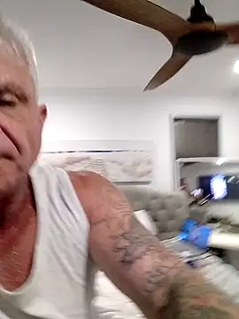 iamthepublickmasterbater online show from September 14, 2025, 8:53 pm