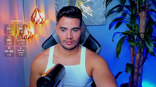 AndresR3 online show from December 1, 2025, 11:27 pm